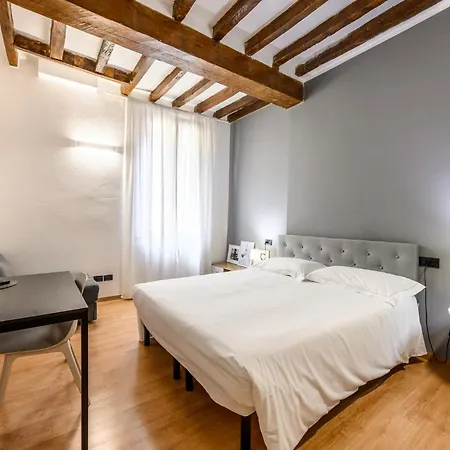 Apartamento Emilia 3 *